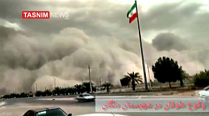 Одновременно ливни и песчаные бури в Иране