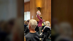 Американская активистка прервала выступление Блинкена в Сенате