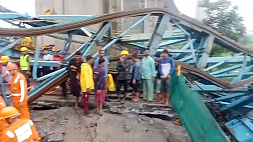 Трагедия в Индии: при падении строительного крана погибли 16 человек