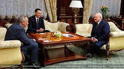 Лукашенко провел встречу с главой Федерации тенниса России Тарпищевым