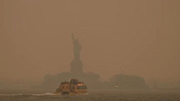 Нью-Йорк в дыму: город накрыло смогом от пожаров в Канаде 