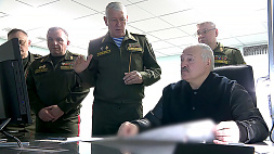 Президент Беларуси посетил Центральный командный пункт ВВС и войск ПВО
