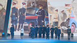 В преддверии Дня милиции состоялось торжественное собрание во Дворце Республики