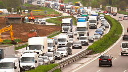 Возникшая из-за протестов польских дальнобойщиков пробка на украинско-польской границе достигла 40 км