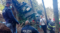 8 человек погибли в результате крушения фуникулера в Италии