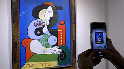 Картину Пикассо "Женщина с часами" продали на аукционе почти за 140 млн долларов