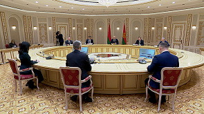Развитие туризма и прямые поставки морепродуктов обсудил Президент Беларуси с губернатором Камчатского края