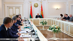 Лукашенко о складских запасах: Надо идти в другие страны, нельзя сидеть на одном-двух рынках