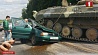 Под Гродно боевая машина пехоты практически раздавила Volkswagen  