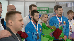 Белорусские тяжелоатлеты вернулись в Минск с двумя медалями молодежного чемпионата мира