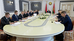 Лукашенко провел расширенное совещание с руководством правительства