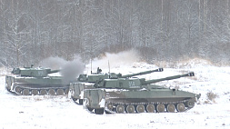 Артиллеристы Беларуси провели практические занятия на Обуз-Лесновском полигоне