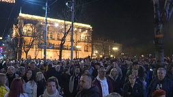 В Сербии протестующие передали в отдел полиции петицию с требованием освободить задержанных 