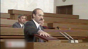 "Ни с левыми, ни с правыми, а с народом" - 20 июля 1994 года Александр Лукашенко принял присягу Президента Республики Беларусь
