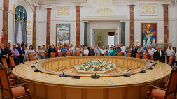 Представители трудовых династий Витебщины посетили Дворец Независимости