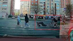 В Минске велосипедистка сбила пенсионера и даже не предложила ему помощь