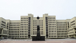 В Овальном зале Дома правительства проходит встреча А. Лукашенко с парламентариями