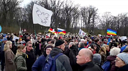 Жители Германии требуют отказаться от разжигания противостояния в Европе