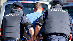 Полиция в Германии задержала стриптизера с игрушечной винтовкой