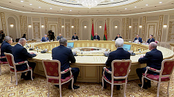 Лукашенко о перспективах сотрудничества с Брянской областью: Миллиард далеко не предел!