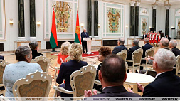 Лукашенко дал боевое задание известной белорусской фронтовичке и всем ветеранам