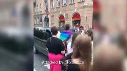В Вильнюсе водителя, который мешал проведению ЛГБТ-парада, оштрафовали и лишили водительских прав