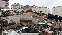 Более 4 тыс. погибших, новые толчки, пожар в порту - последствия землетрясения в Турции и Сирии