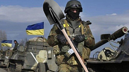 Вместо "Джавелинов" украинцы будут воевать лопатами