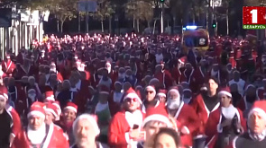 В Мадриде состоялся забег Санта-Клаусов