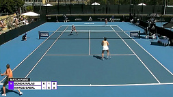 Белорусские теннисистки Соболенко и Морозова проиграли в 1/2 финала парного разряда турнира в Аделаиде