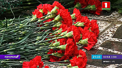 Беларусь охватила патриотическая акция "Приди и поклонись. Живая дорога памяти"
