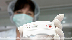 Французам придется сдать анализ на ВИЧ и гепатиты В и С после визита к стоматологу