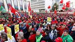 Тысячи демонстрантов недовольны ростом цен на энергоресурсы и продовольствие в Европе