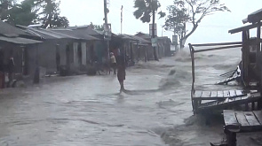 Число жертв циклона "Ремаль" в Бангладеш и Индии превысило 17 человек
