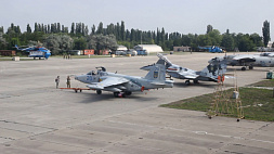 Нидерланды заявили о нежелании передавать Украине военные самолеты
