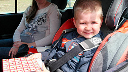 В ГАИ напомнили о правилах безопасной перевозки детей в автомобиле