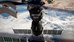 Спускаемый аппарат с космонавтом из Беларуси вошел в атмосферу Земли
