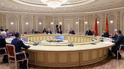 Лукашенко выступает за активное создание белорусско-российских совместных производств