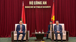 Вольфович провел встречи с премьер-министром Вьетнама и министром общественной безопасности