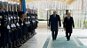 Возложение венка к монументу Независимости в Ташкенте и переговоры один на один - продолжается официальный визит Лукашенко в Узбекистан