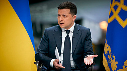 WSJ: Зеленский злоупотреблял властью для устранения оппозиционных сил на Украине