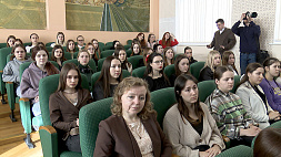 Белорусский союз женщин  дал старт акции "Быть мамой круто!"