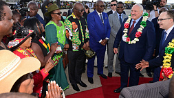 Теплый прием в Южной Африке! Президент Беларуси прибыл с государственным визитом в Зимбабве