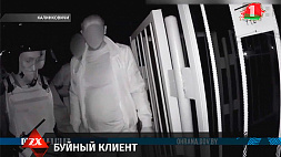 Буйного посетителя магазина задержали правоохранители в Калинковичах