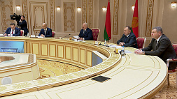 Лукашенко предложил Вологодской области стать участником испытания новых машин бренда "Амкодор"