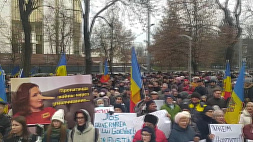 Молдаване выступили в поддержку русскоязычных телеканалов и против правительства Майи Санду