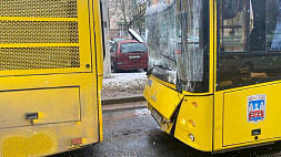 В Минске столкнулись два автобуса - пострадали 9 человек