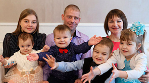 В Минтруда Беларуси рассказали, на какие пенсионные гарантии могут рассчитывать многодетные родители