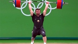 Штангист Вадим Стрельцов принес Беларуси серебряную медаль
