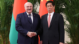 Лукашенко: Расширение контактов с Китаем для Беларуси - приоритет во внешней политике